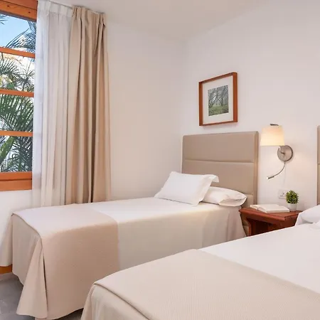 Parque Santiago Iii Official Aparthotel 3*