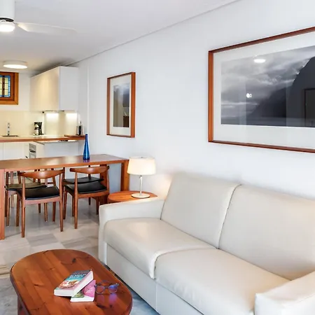 Parque Santiago Iii Official Aparthotel
