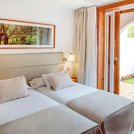 Parque Santiago Iii Official 3*