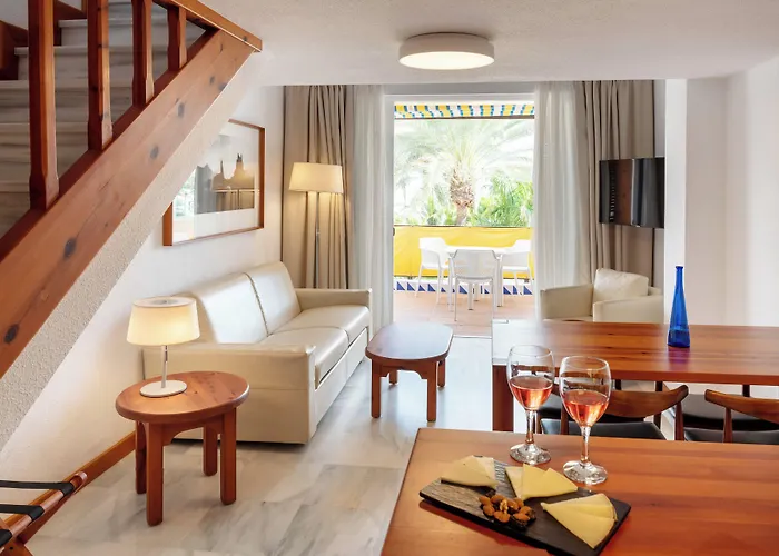 Aparthotel Parque Santiago Iii Official